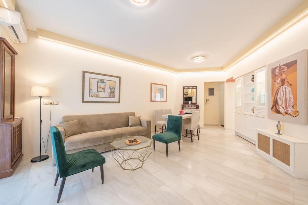 Central 3Br Apartment Next To Panormou Metro! เอเธนส์ ภายนอก รูปภาพ