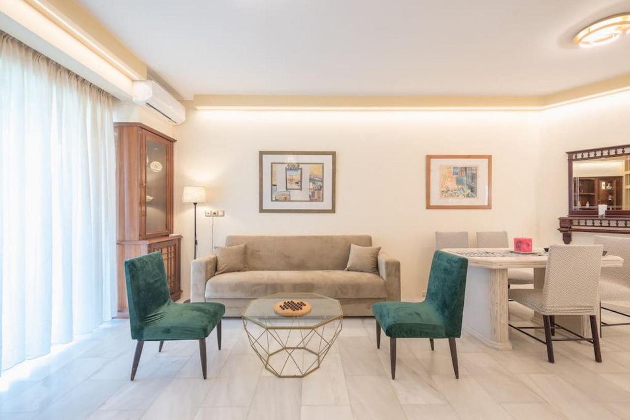 Central 3Br Apartment Next To Panormou Metro! เอเธนส์ ภายนอก รูปภาพ